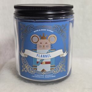 Bath & Body Works - Flannel Single Wick 7oz Candle